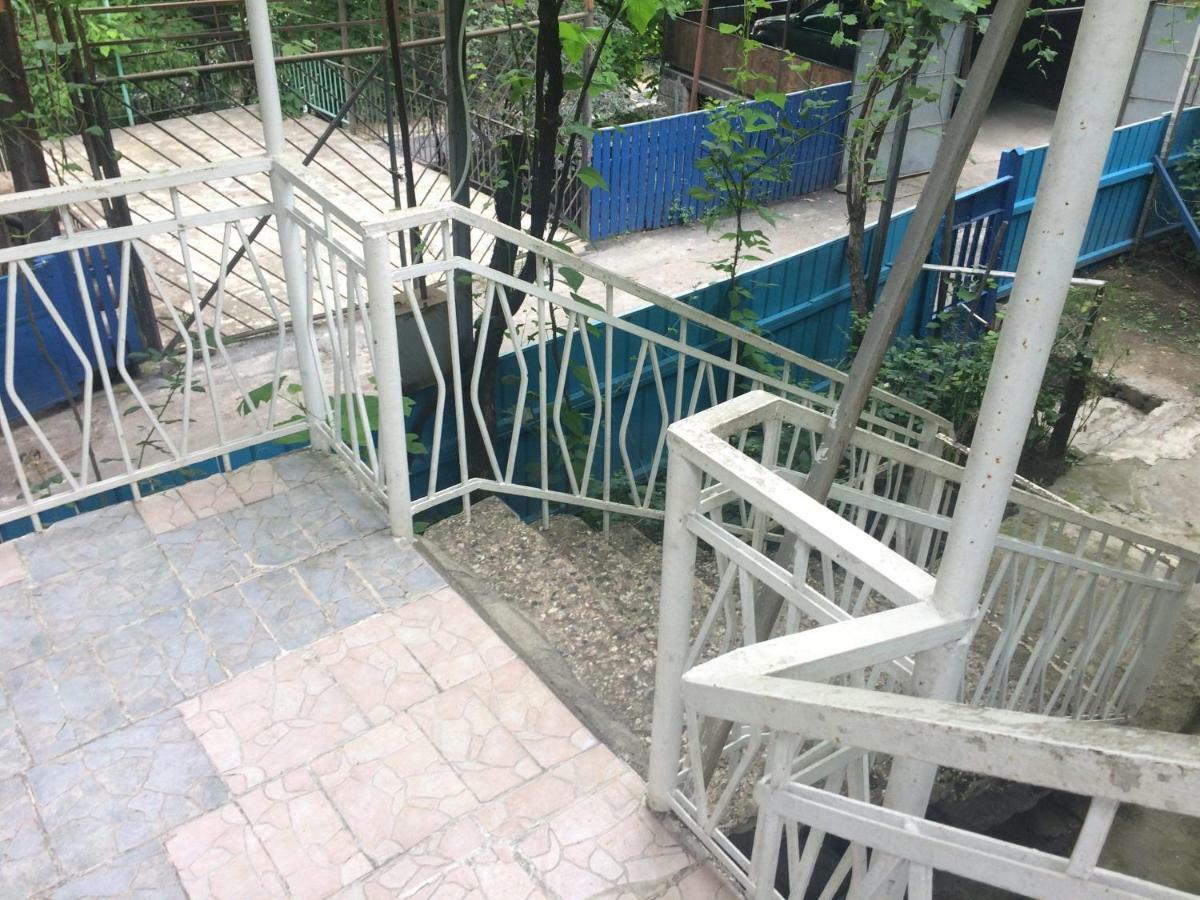 Guesthouse Malkhazi Боржоми Екстериор снимка
