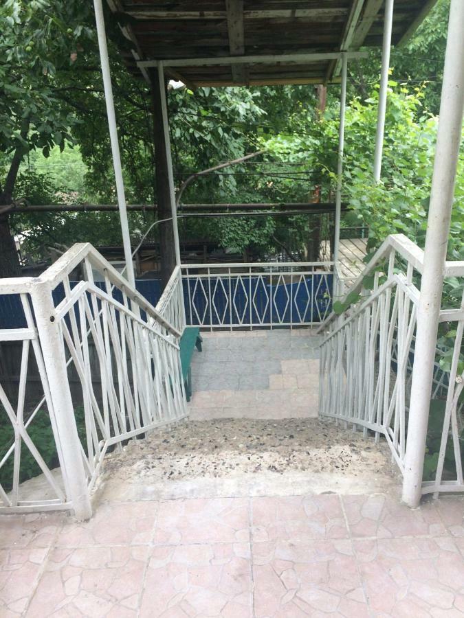 Guesthouse Malkhazi Боржоми Екстериор снимка